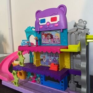 Polly Pocket Drive In Theater